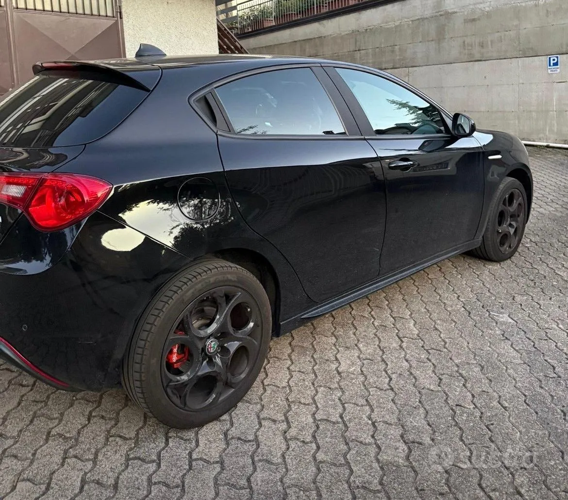 Alfa Romeo Giulietta 2019 photo 2