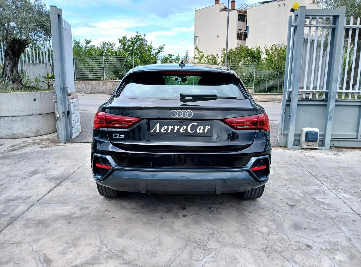 Audi Q3 2021 photo 4