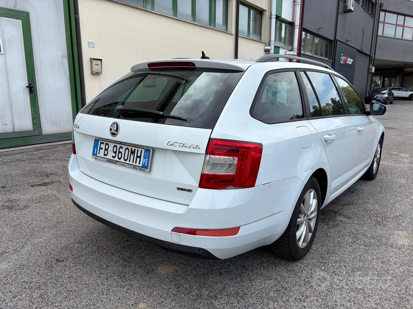Skoda Octavia 2015 photo 2