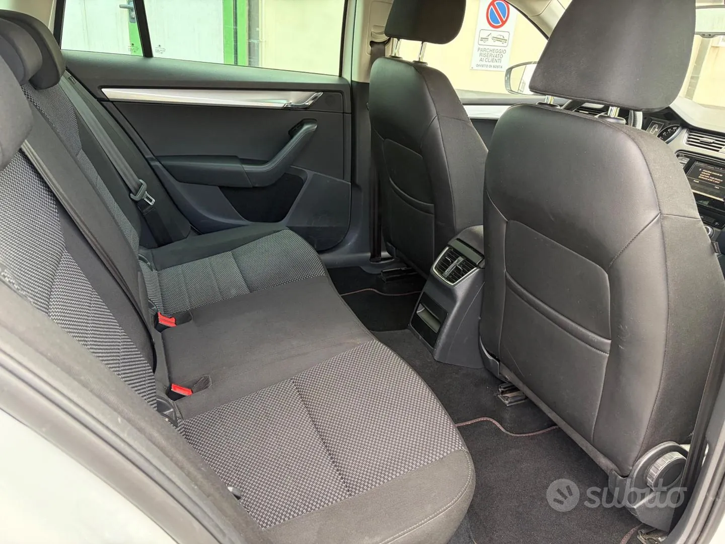 Skoda Octavia 2015 photo 5