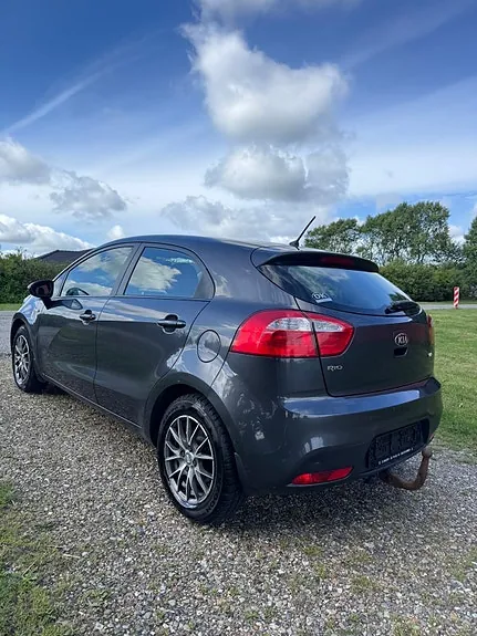 Kia Rio 2014 photo 3