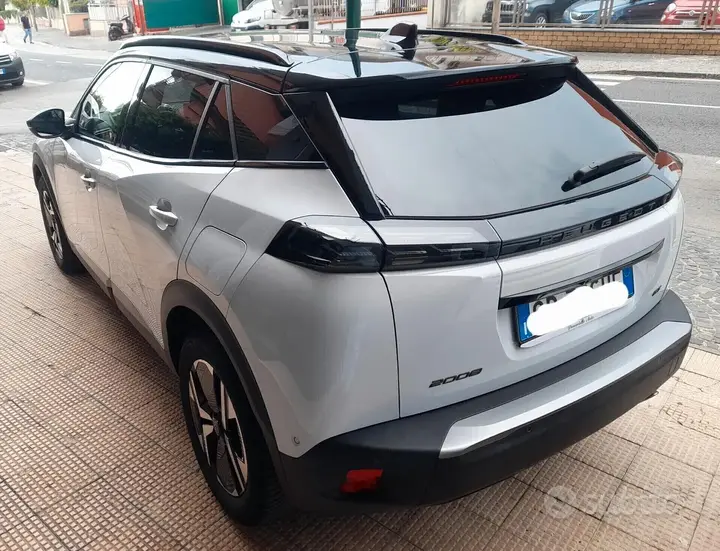 Peugeot 2008 2023 photo 5