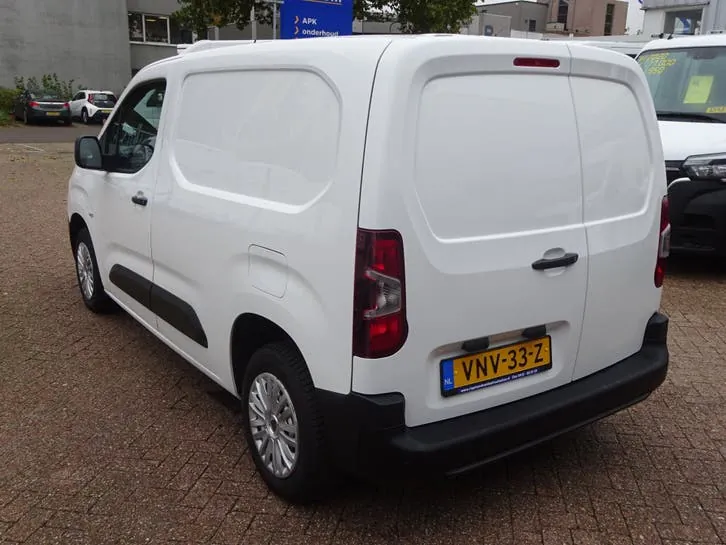 Peugeot Partner 2022 photo 3