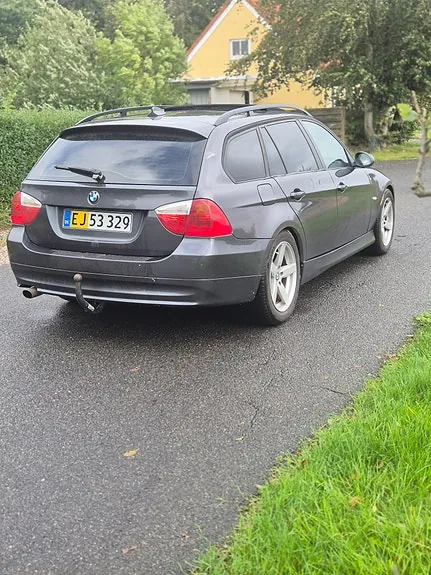 BMW 320D 2005 photo 2