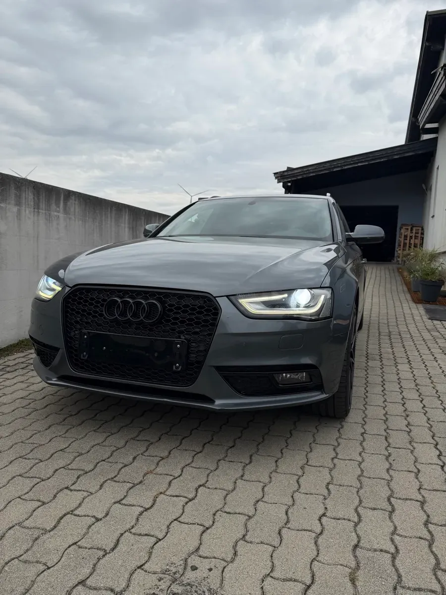 Audi A4 2014 photo 2
