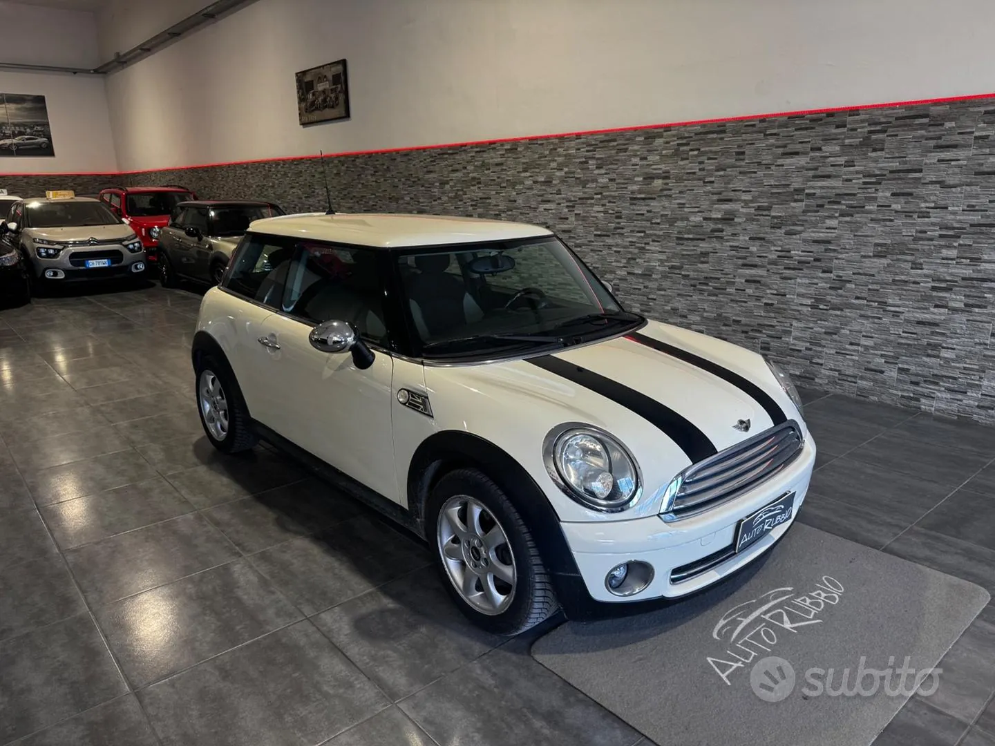 Mini One 2010 photo 3