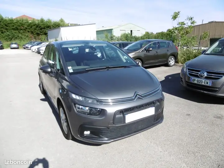 Citroen C4 Picasso 2018 photo 2