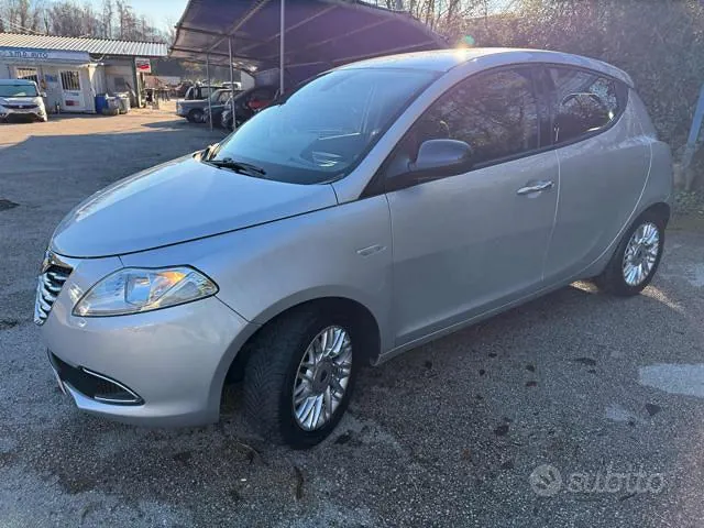 Lancia Ypsilon 2015 photo 3