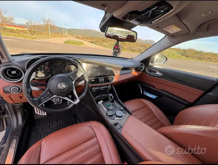 Alfa Romeo Giulia 2017 photo 5