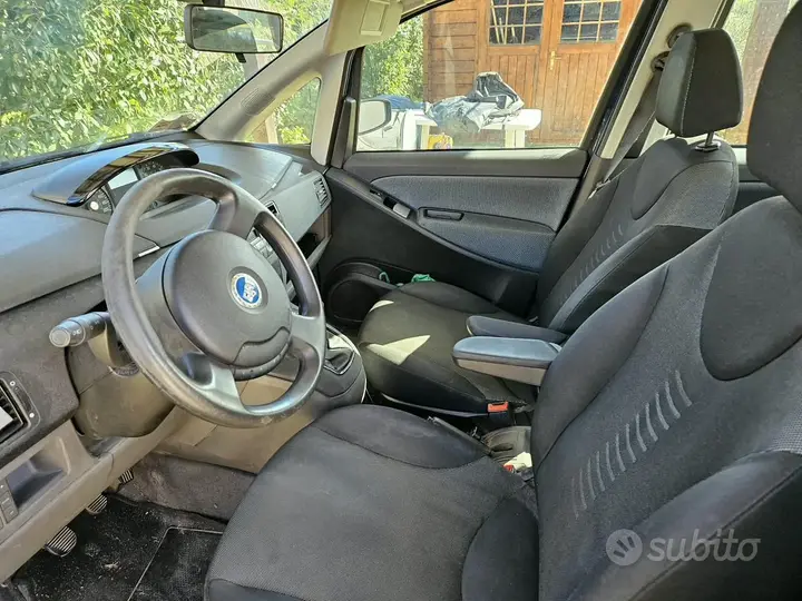 Fiat Idea 2006 photo 2