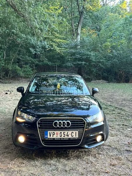 Audi A1 2012 photo 2