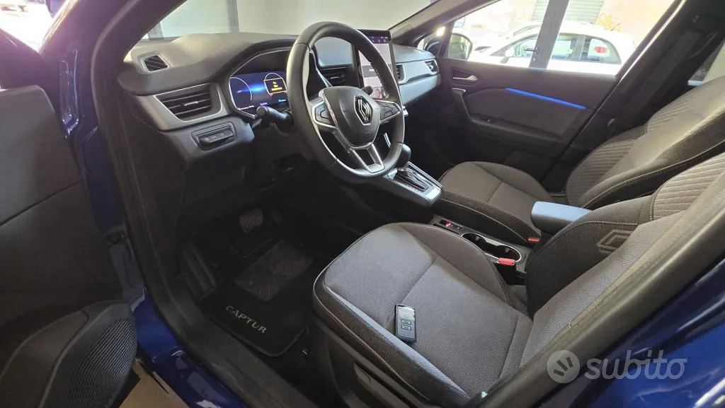 Renault Captur 2025 photo 2