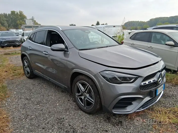 Mercedes-Benz Gla 2023 photo 4