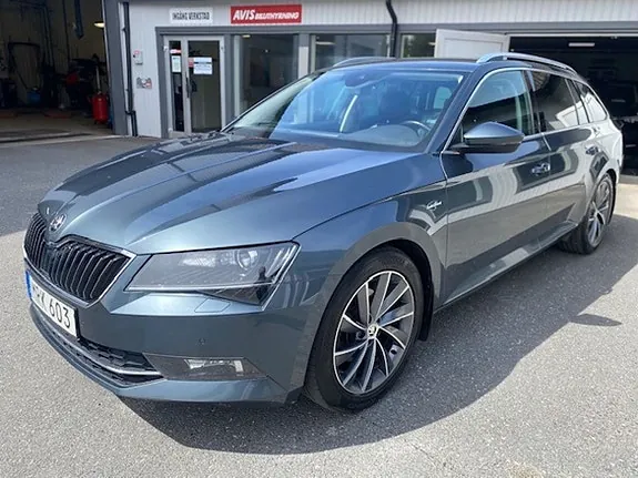 Skoda Superb 2018 photo 4