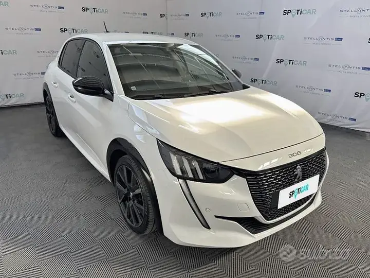 Peugeot 208 2023 photo 5