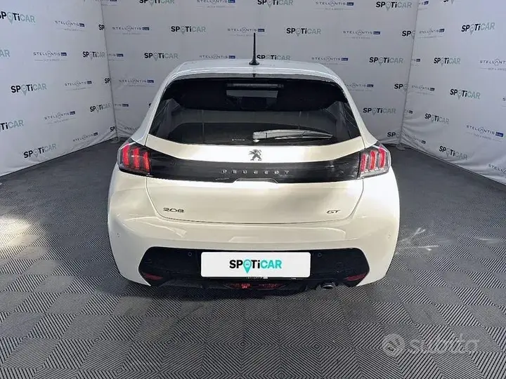 Peugeot 208 2023 photo 4
