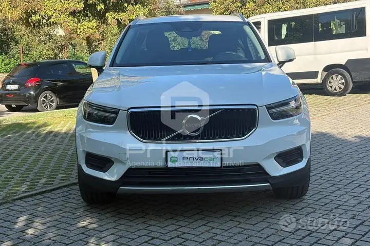Volvo Xc40 2022 photo 2