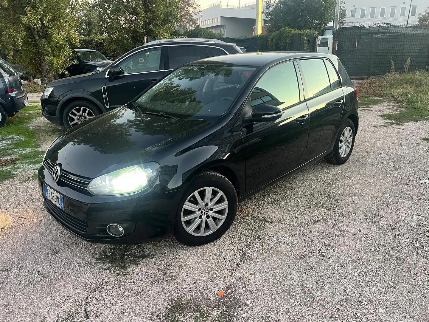 Volkswagen Golf 2012 photo 2
