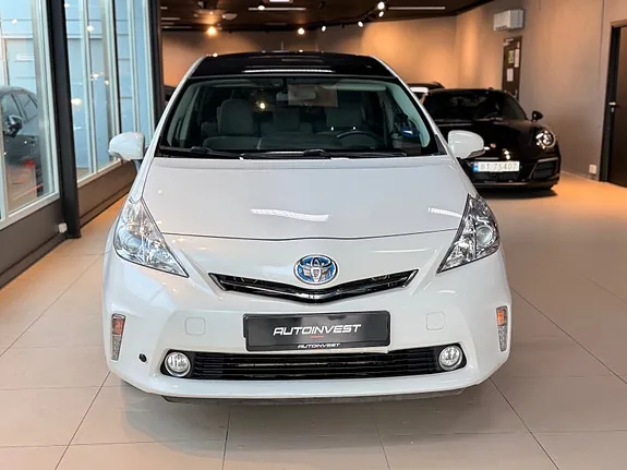 Toyota Prius+ Seven 2012 photo 3