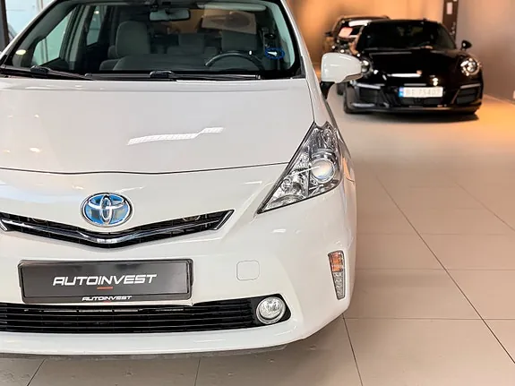 Toyota Prius+ Seven 2012 photo 4
