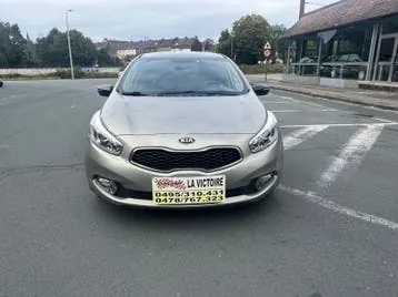 Kia Ceed 2012 photo 3