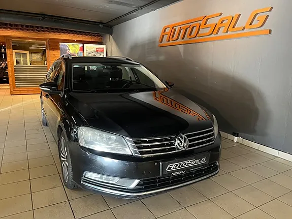 Volkswagen Passat 2011 photo 2