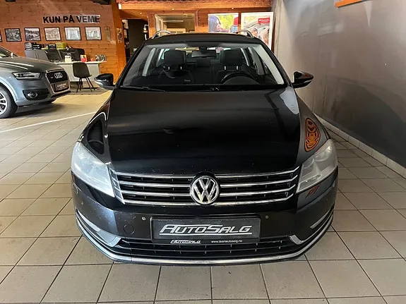Volkswagen Passat 2011 photo 3
