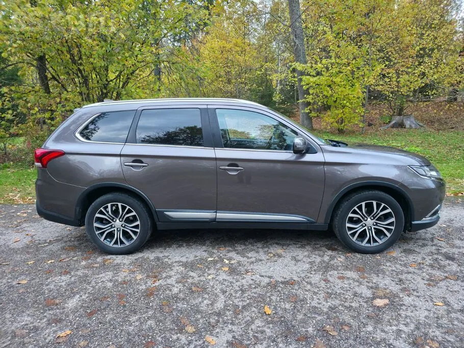 Mitsubishi Outlander 2017 photo 4