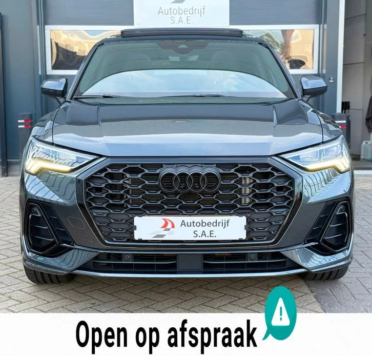 Audi Q3 2021 photo 3