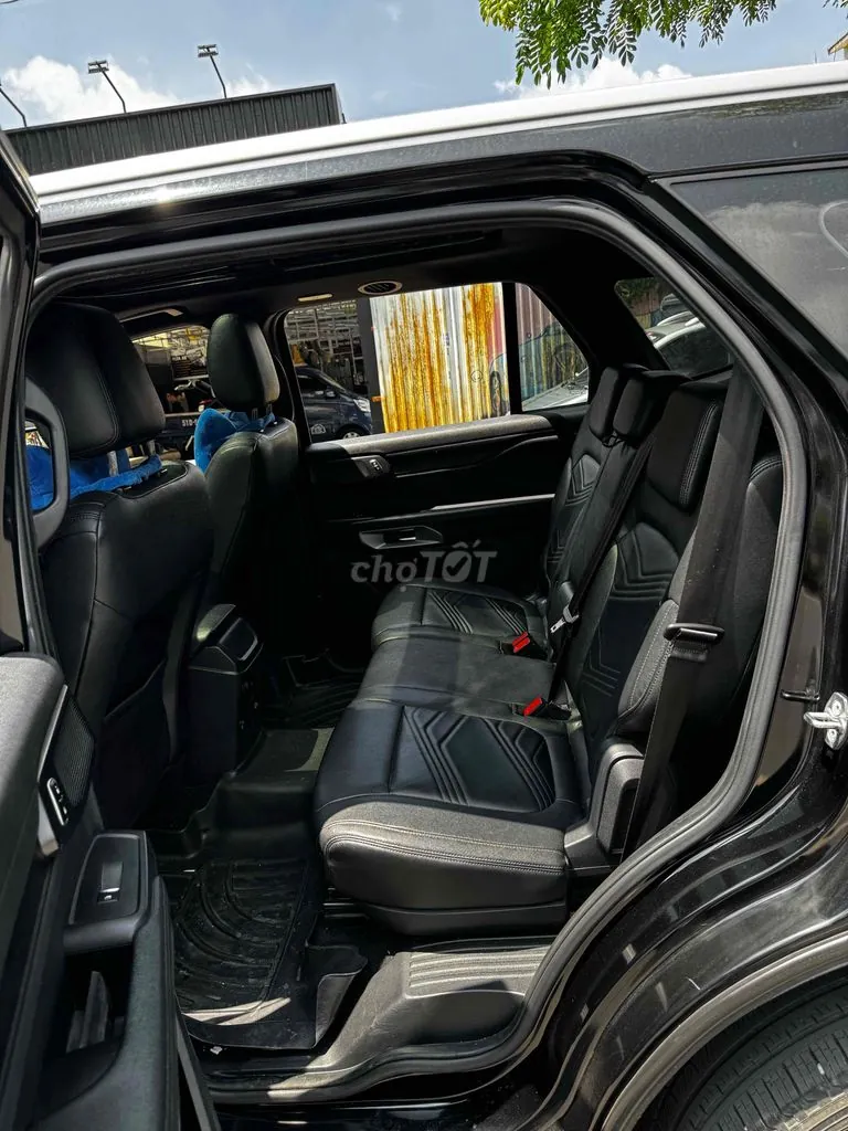 Ford Everest 2022 photo 3