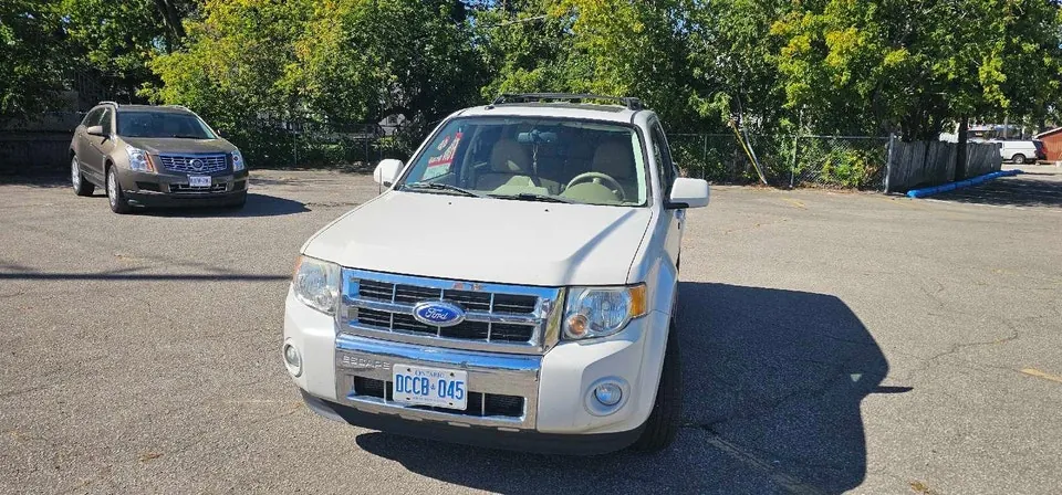 Ford Escape 2012 photo 4