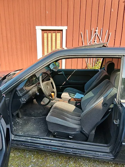 Mercedes-Benz 230 Ce 1987 photo 3