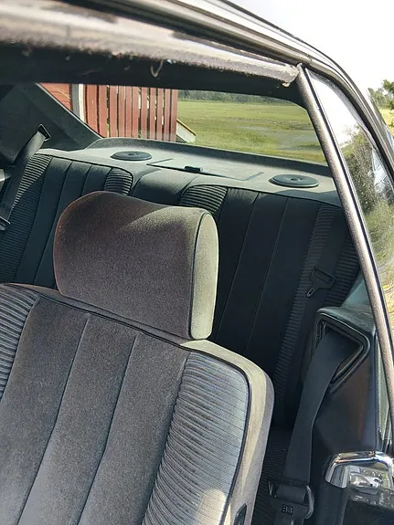 Mercedes-Benz 230 Ce 1987 photo 4