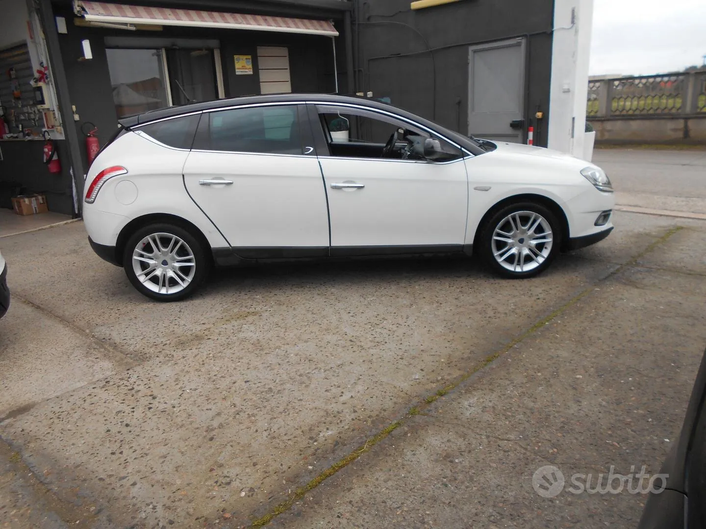 Lancia Delta 2010 photo 3