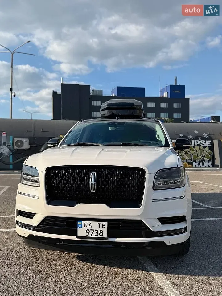 Lincoln Navigator