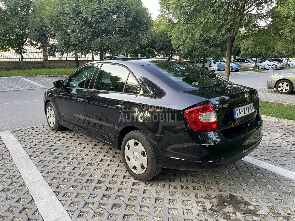 Skoda Rapid 2013 photo 4