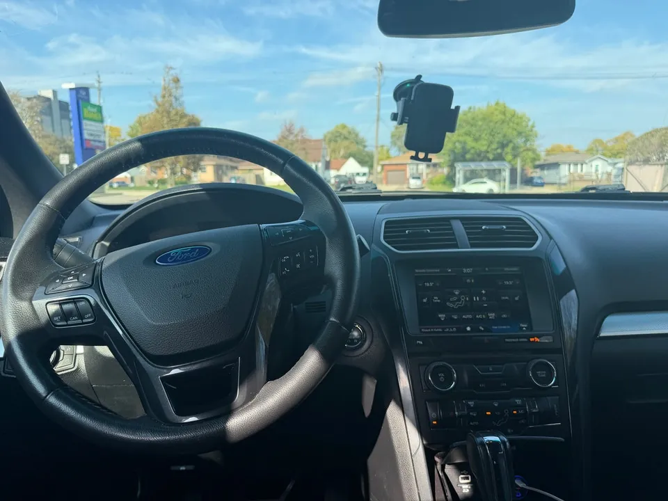 Ford Explorer 2016 photo 5