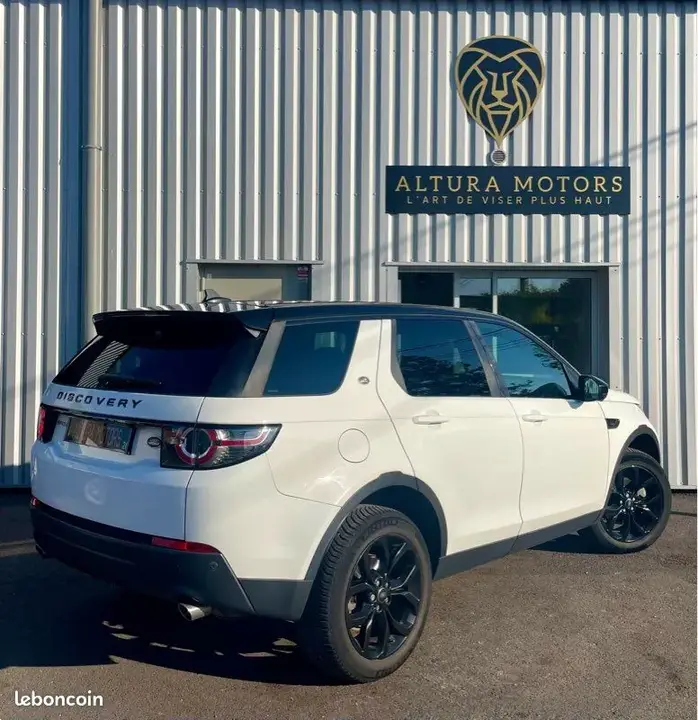 Land Rover Discovery 2016 photo 4