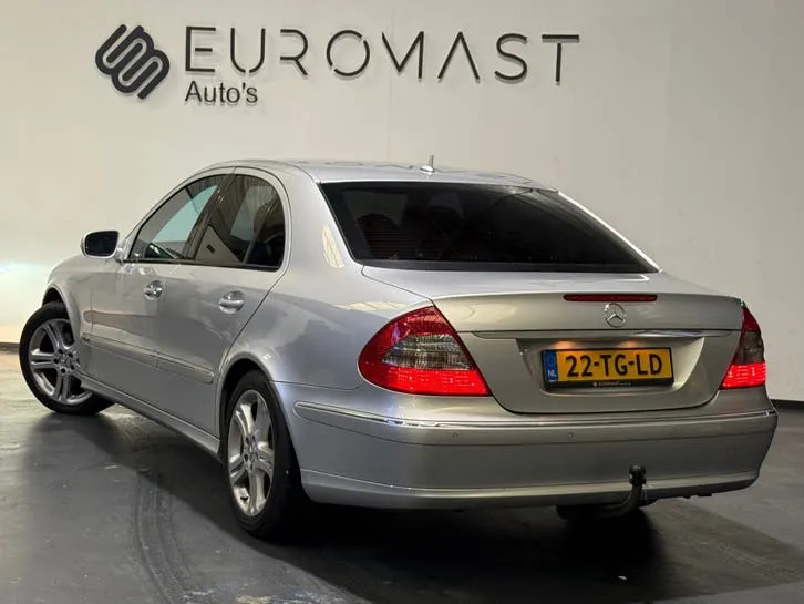 Mercedes-Benz E-Class 2006 photo 3