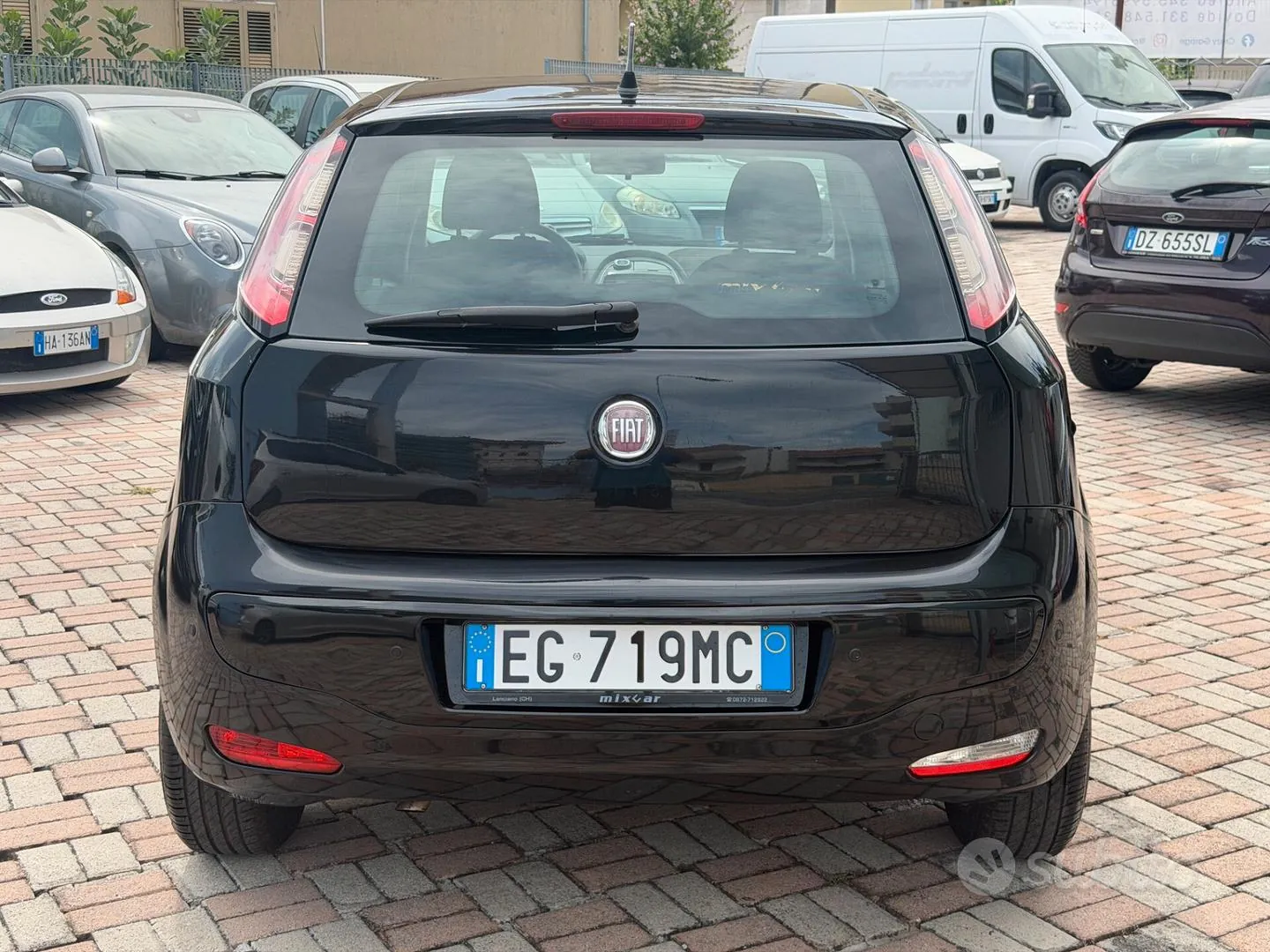 Fiat Punto Evo 2011 photo 3