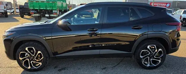 Chevrolet Trax 2026 photo 2
