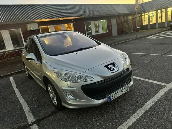Peugeot 308 2009 photo 3