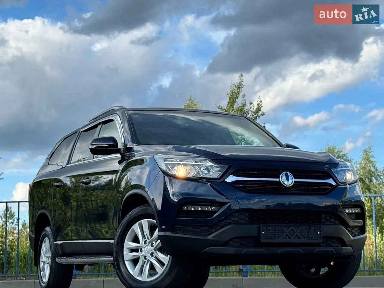 KG Mobility Rexton Sports