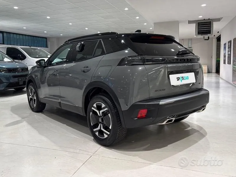 Peugeot 2008 2023 photo 3