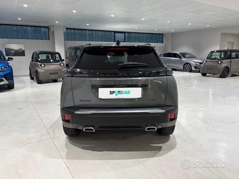 Peugeot 2008 2023 photo 4