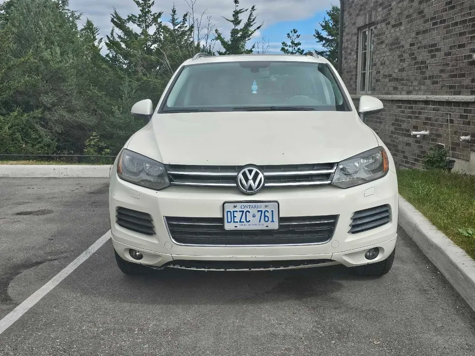 Volkswagen Touareg 2012 photo 3