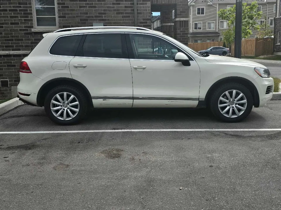 Volkswagen Touareg 2012 photo 4