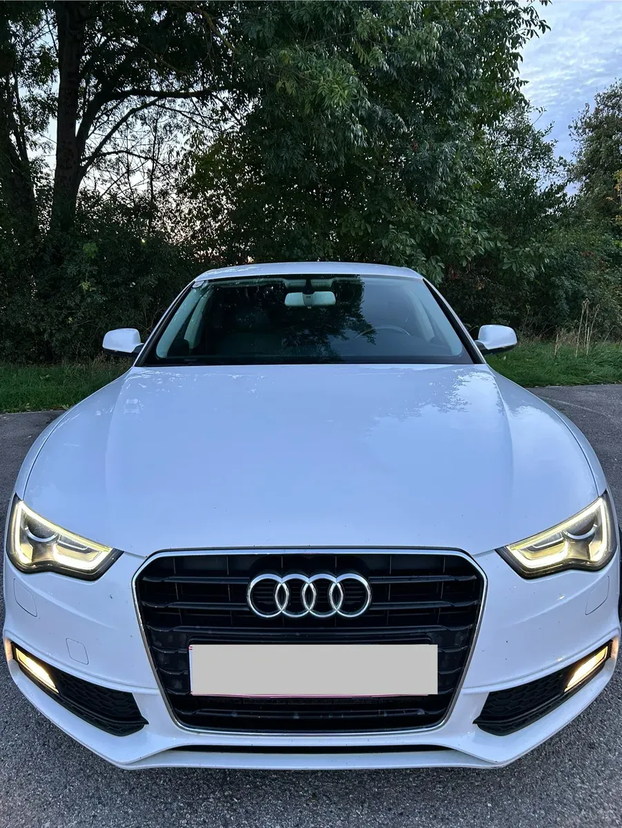 Audi A5 2013 photo 2