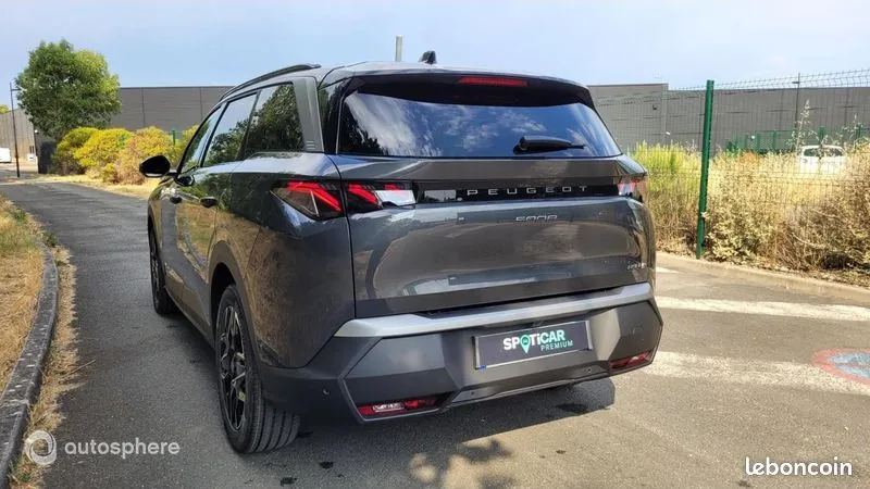 Peugeot 5008 2026 photo 3