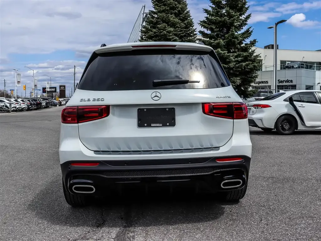 Mercedes-Benz Glb 2026 photo 4